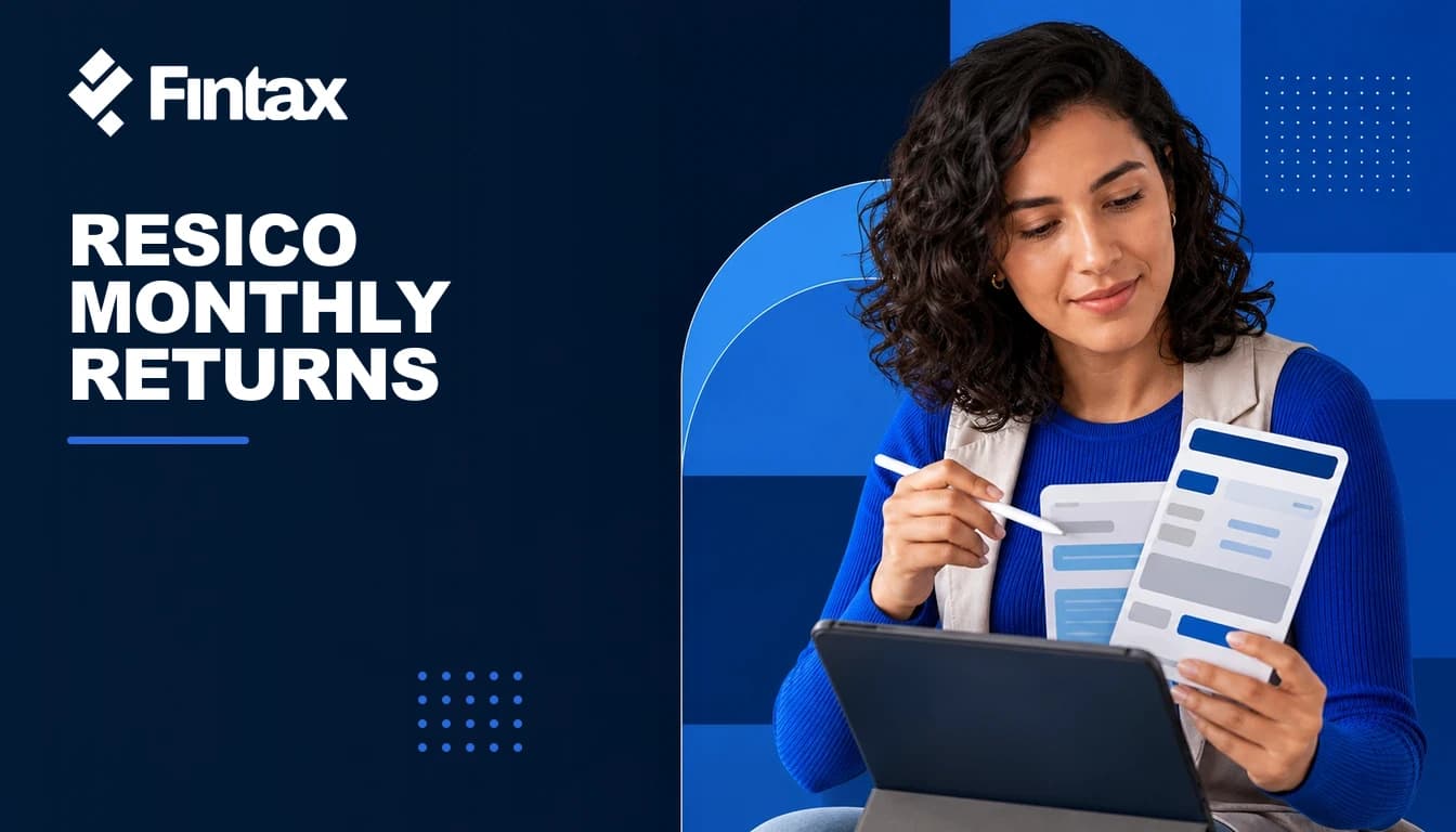 Freelancer checking prefilled data and bank records before a monthly RESICO filing.