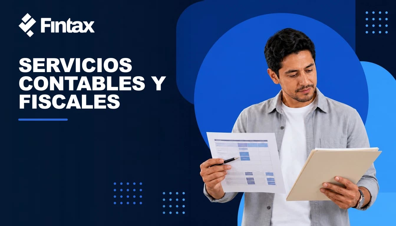 Empresario comparando el alcance y entregables de servicios contables y fiscales.