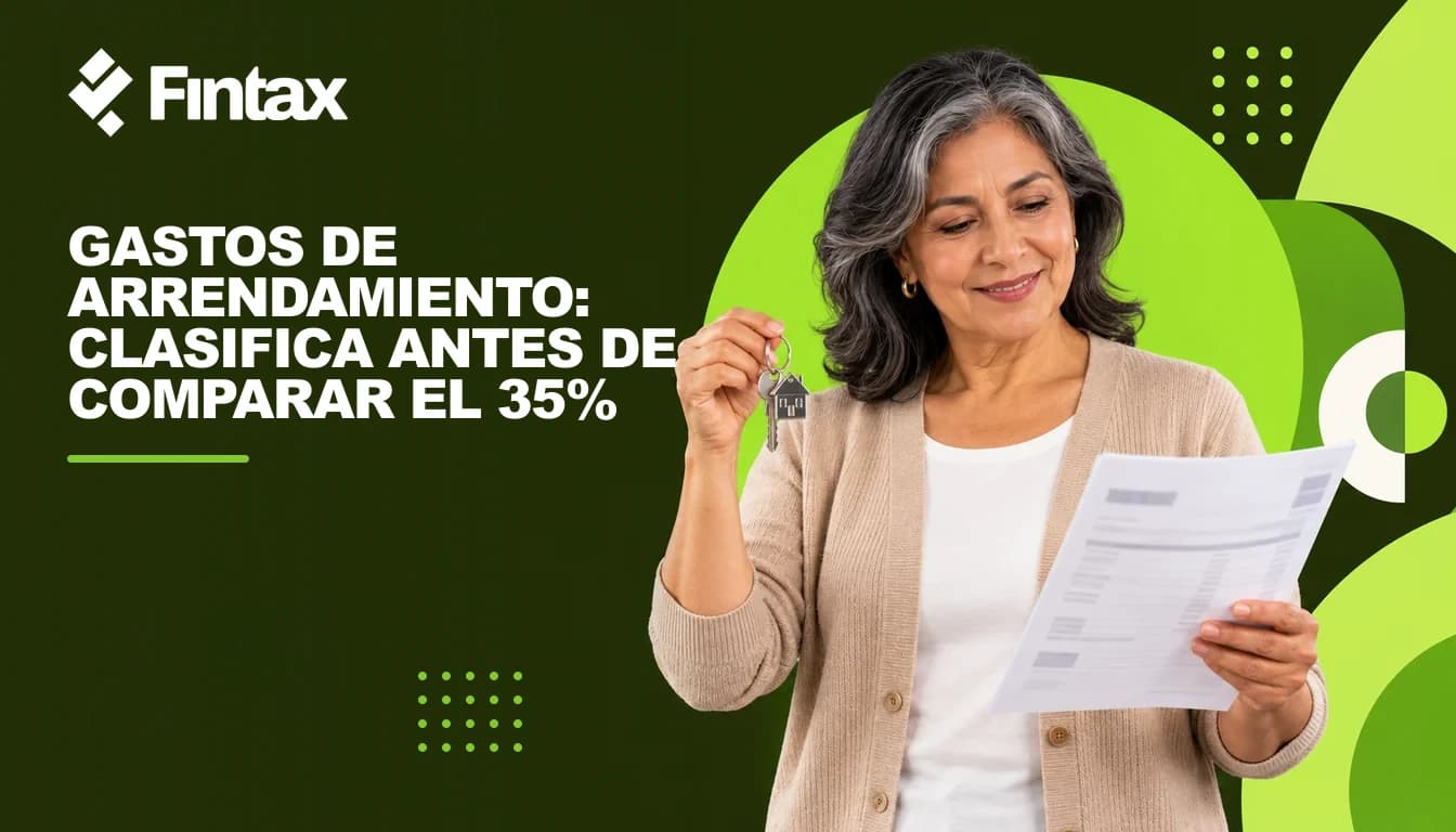 Una persona mexicana que renta una vivienda revisa una factura de reparación junto a una llave de casa.
